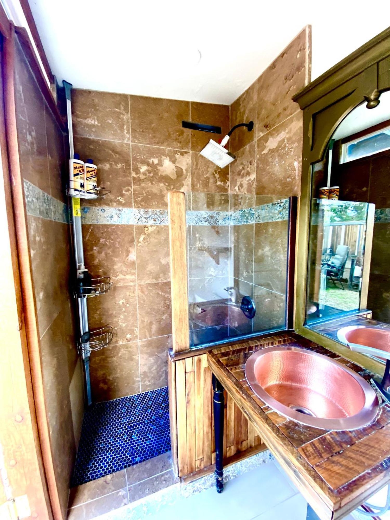 Sedona Camp Tiny House Hotel Exterior photo